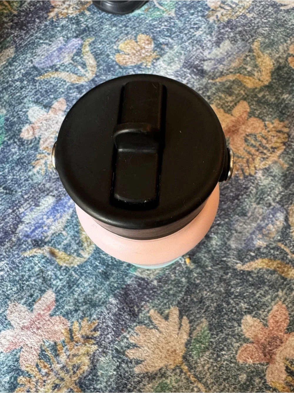 32 oz Hydroflask w Bottle Boot and Straw Lid